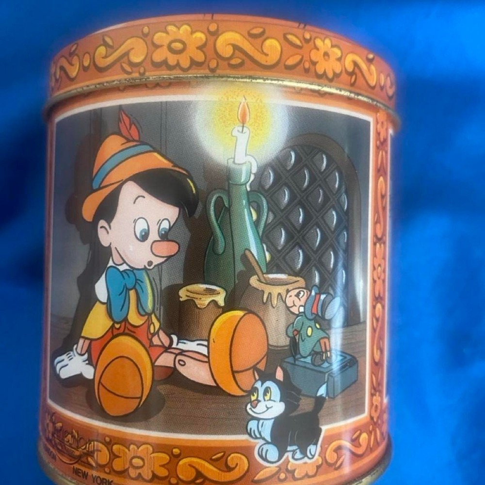 Pinocchio Tin - Picture 3 of 5